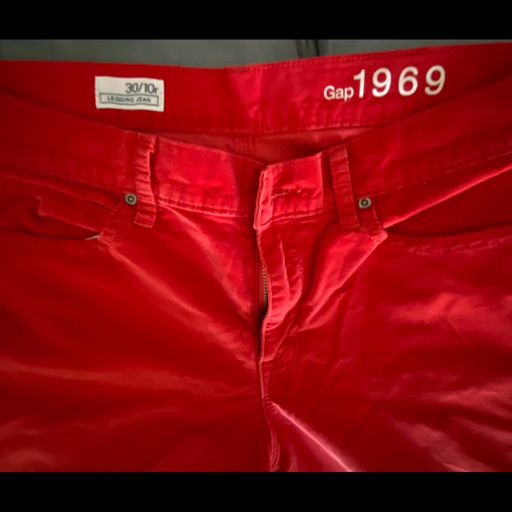 GAP 1969 Red Courdoroy Legging Jean